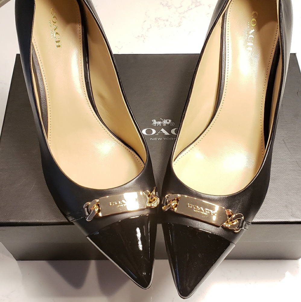 Coach bowery glove leather pumps
